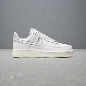 کفش (M) Nike Air Force 1 '07