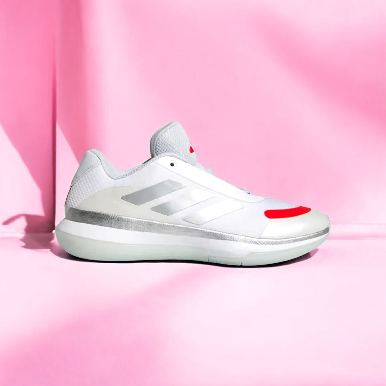 کفش Adidas Legends Low